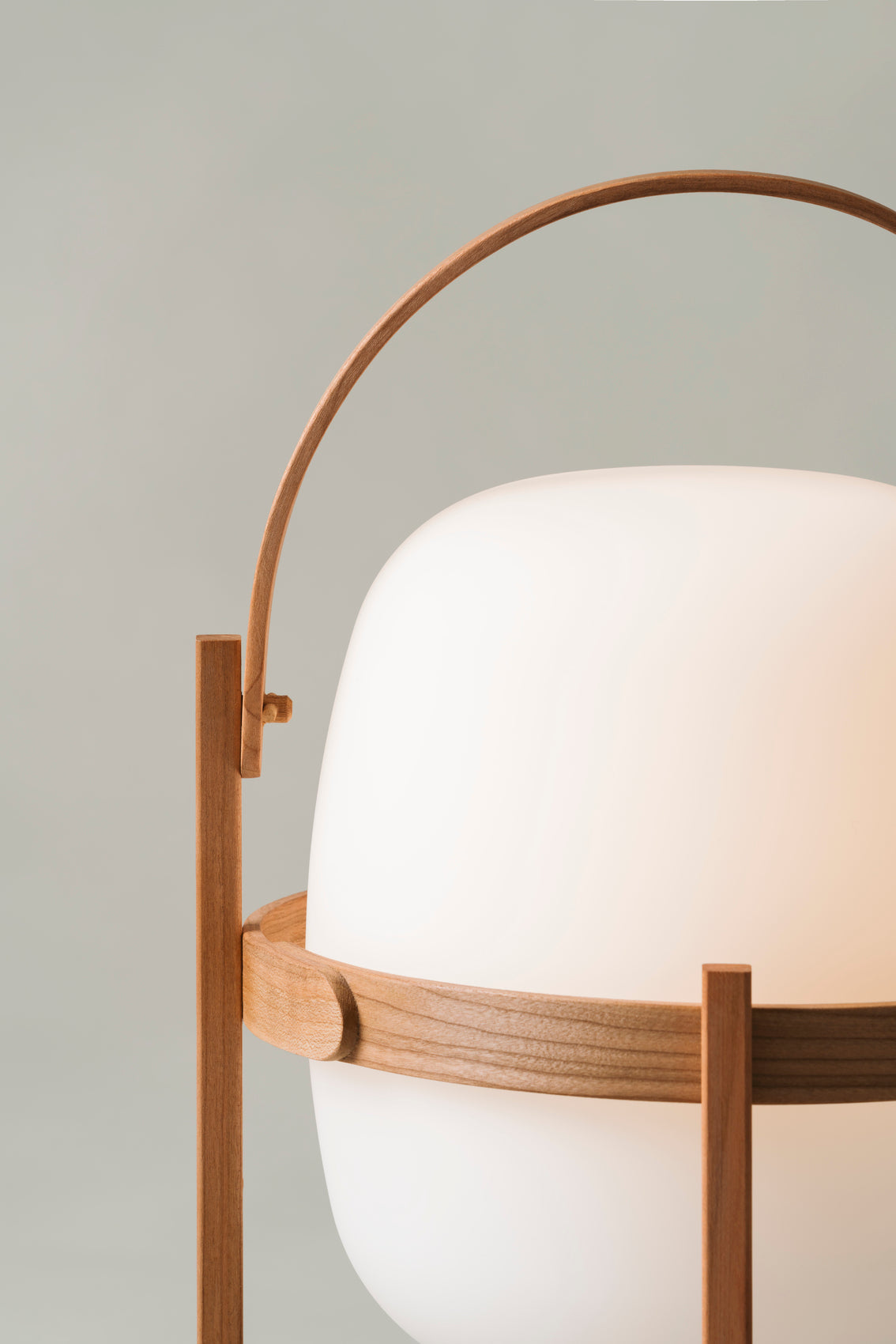 Santa & Cole Cestita Bateria Table Lamp