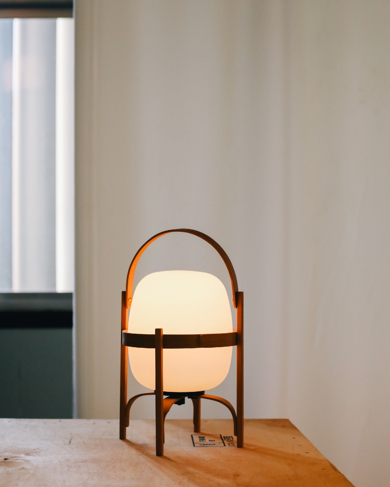 Santa & Cole Cestita Bateria Table Lamp