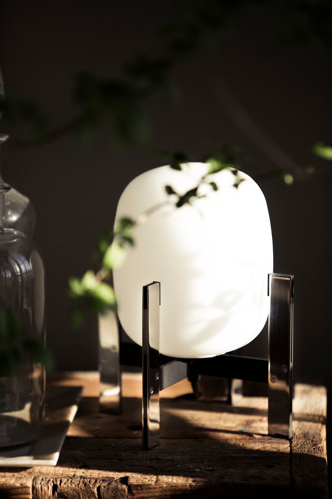 Santa & Cole Cestita Metalica Table Lamp