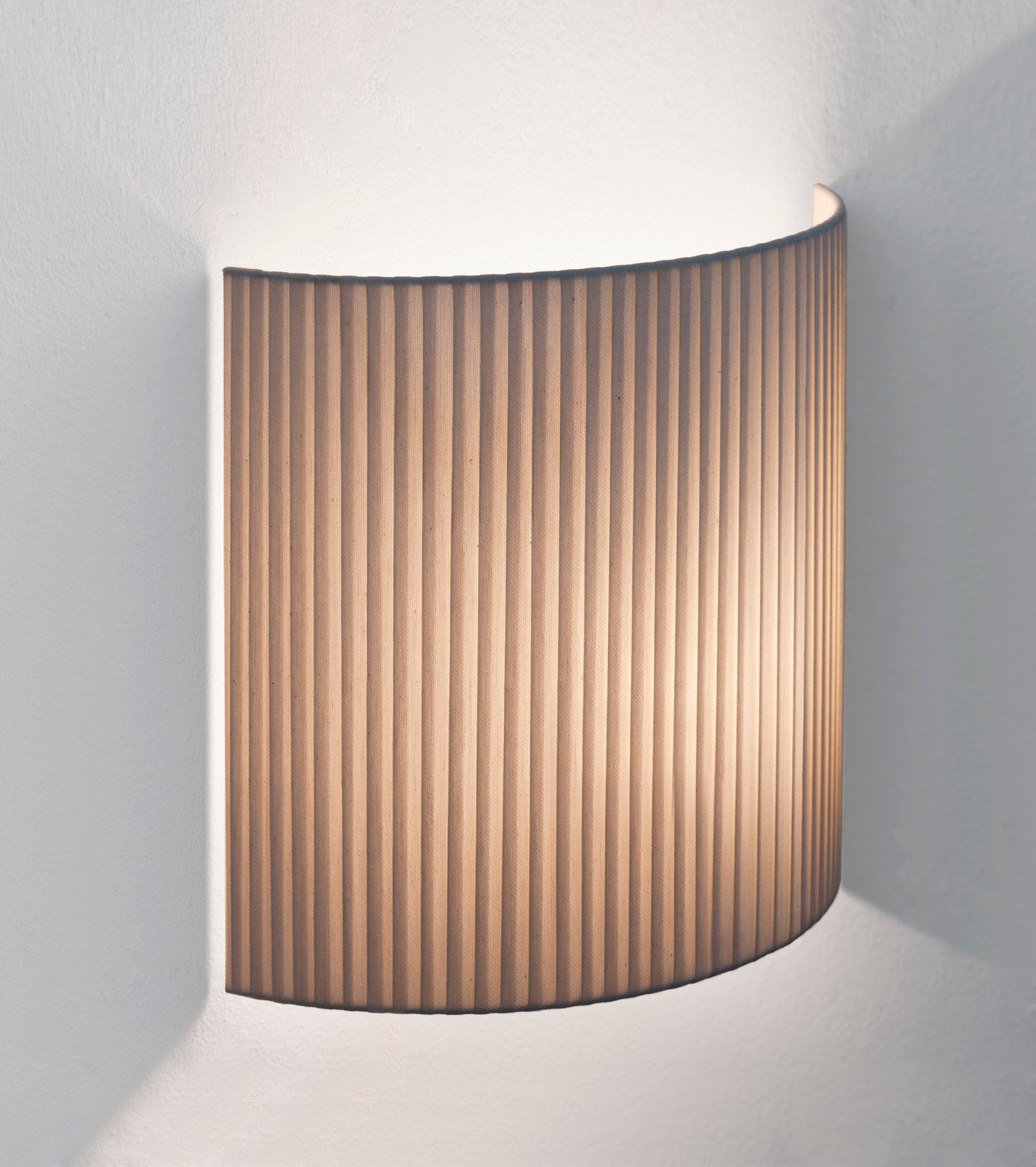 Santa & Cole Comodin Cuadrado Wall Lamp