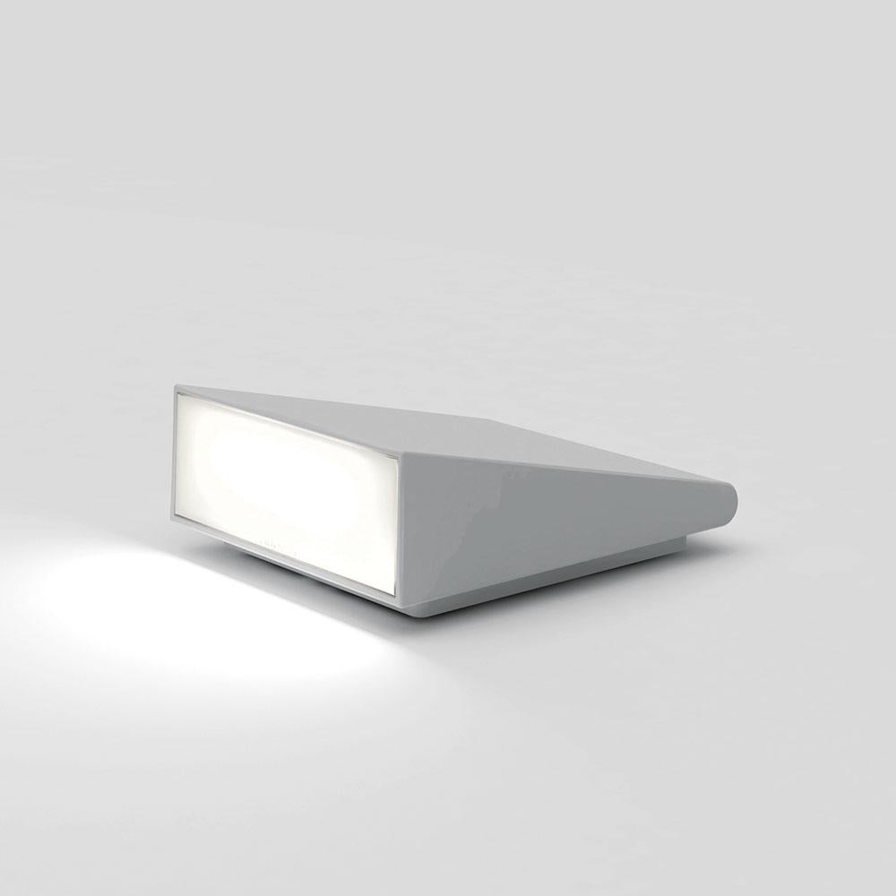 Cuneo Outdoor Mini Wall/Path Light by Artemide