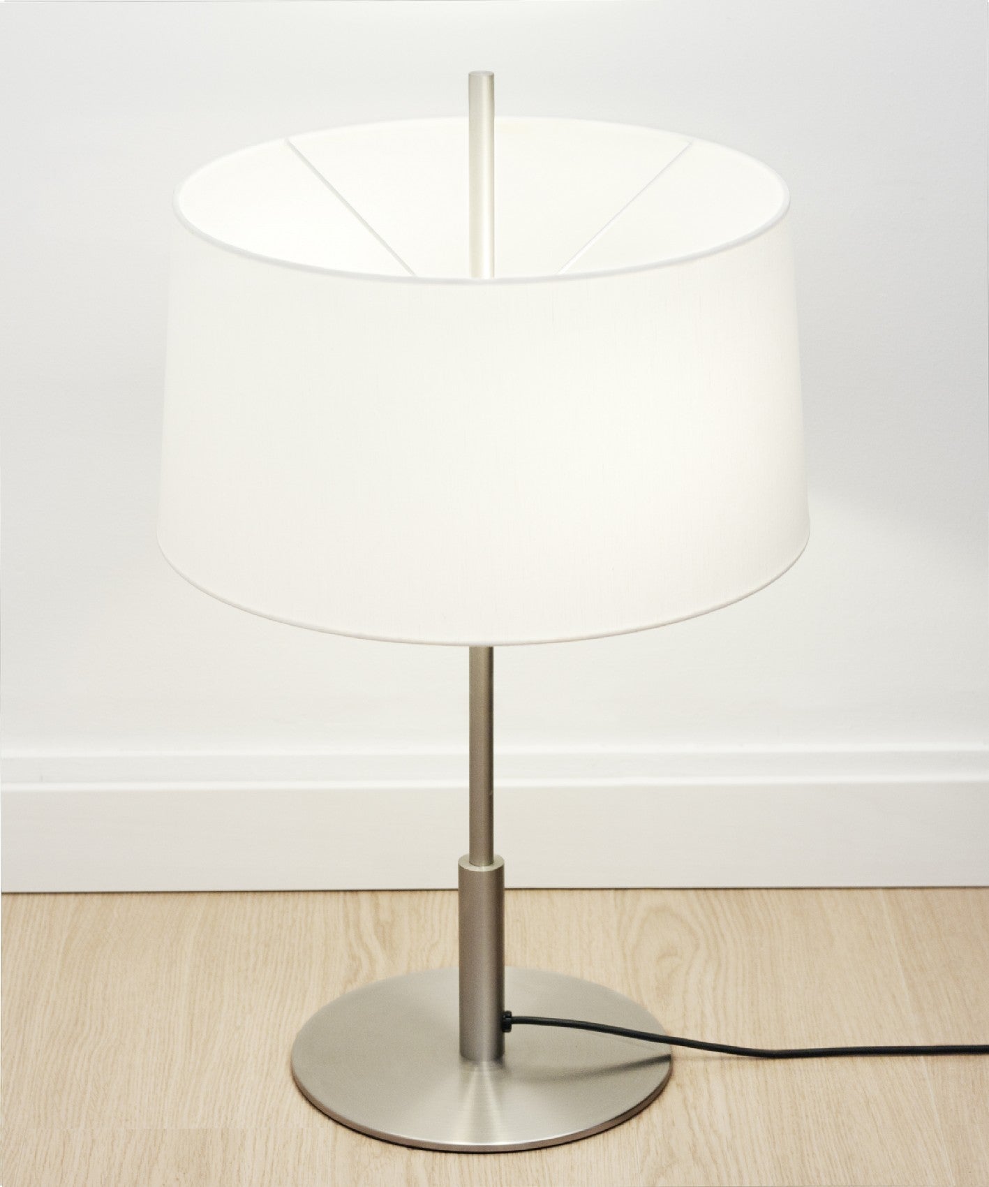 Santa & Cole Diana Menor Table Lamp