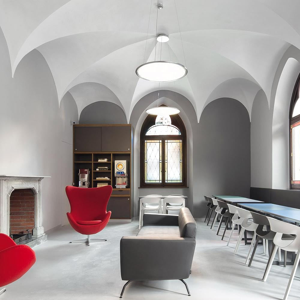 Artemide Discovery Pendant Light