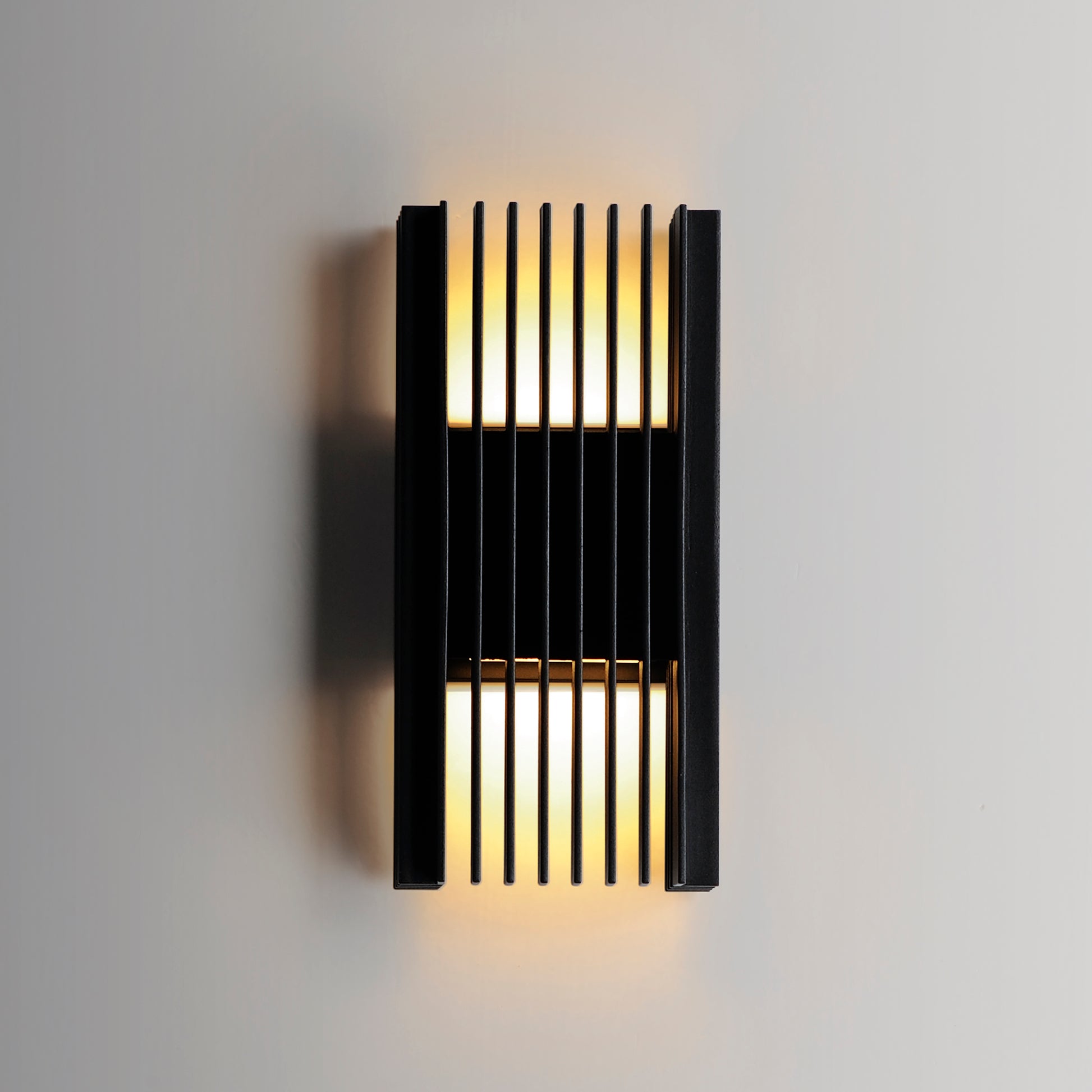 ET2 Rampart Medium LED Outdoor Wall Sconce