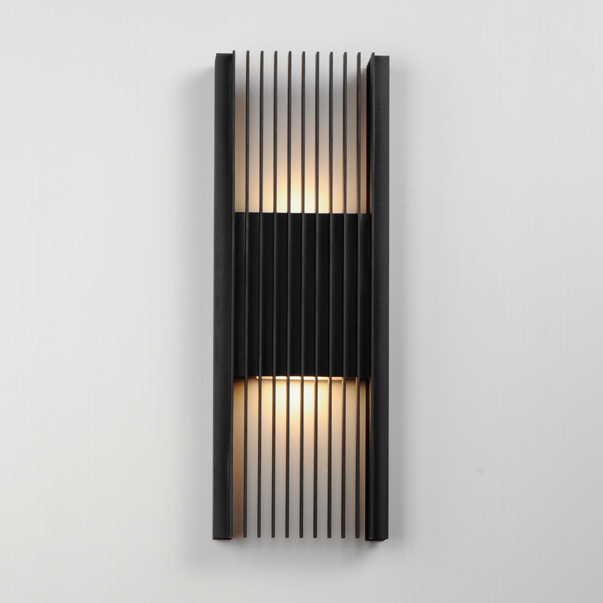 ET2 Rampart Large LED Outdoor Wall Sconce