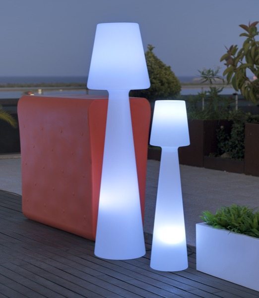 Artkalia Ela Extra Large - Indoor and Outdoor - Wired