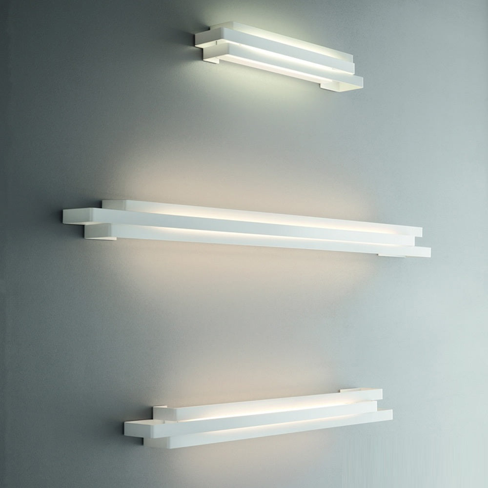 Escape 50 Wall Light by Karboxx