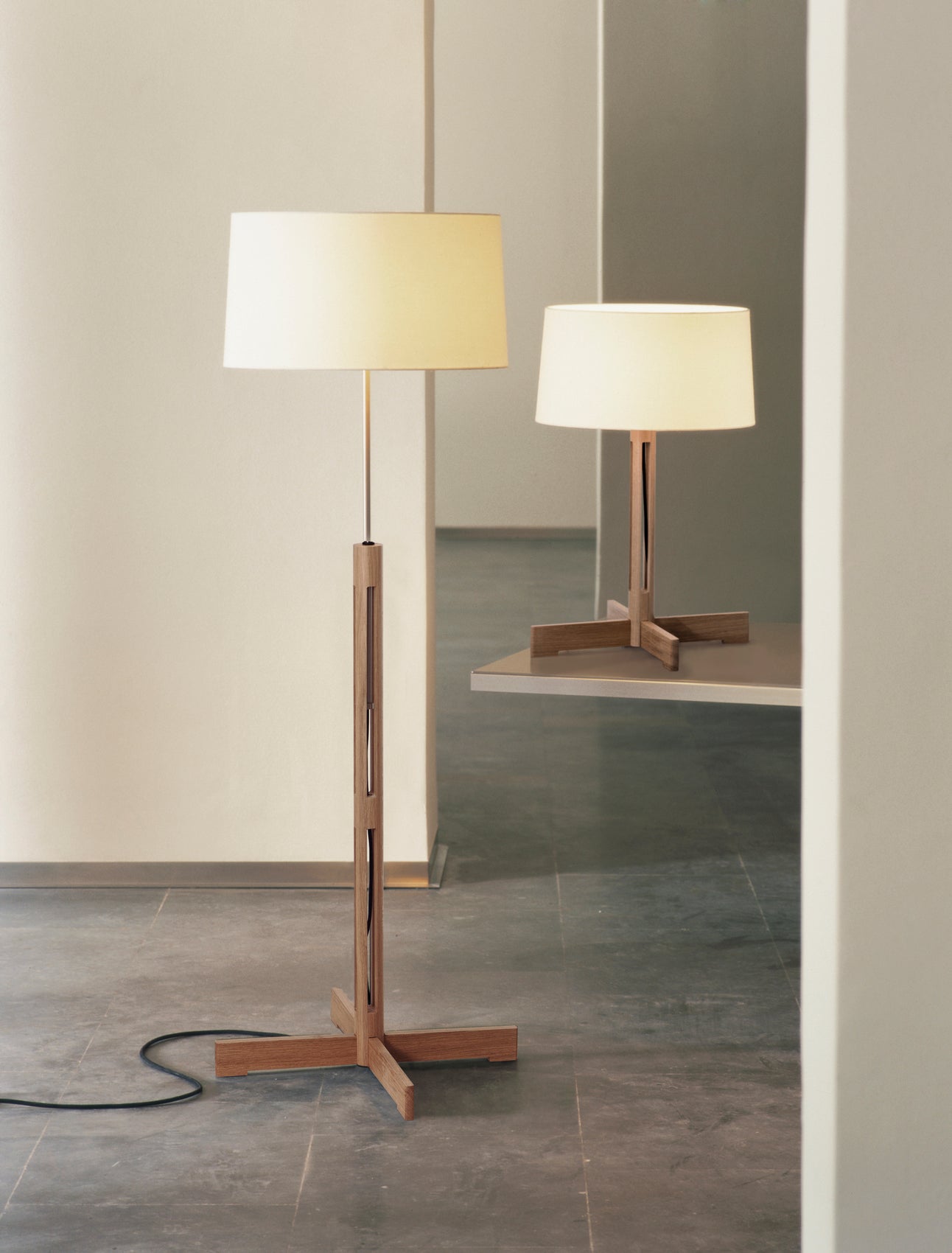 Santa & Cole FAD Fija Floor Lamp