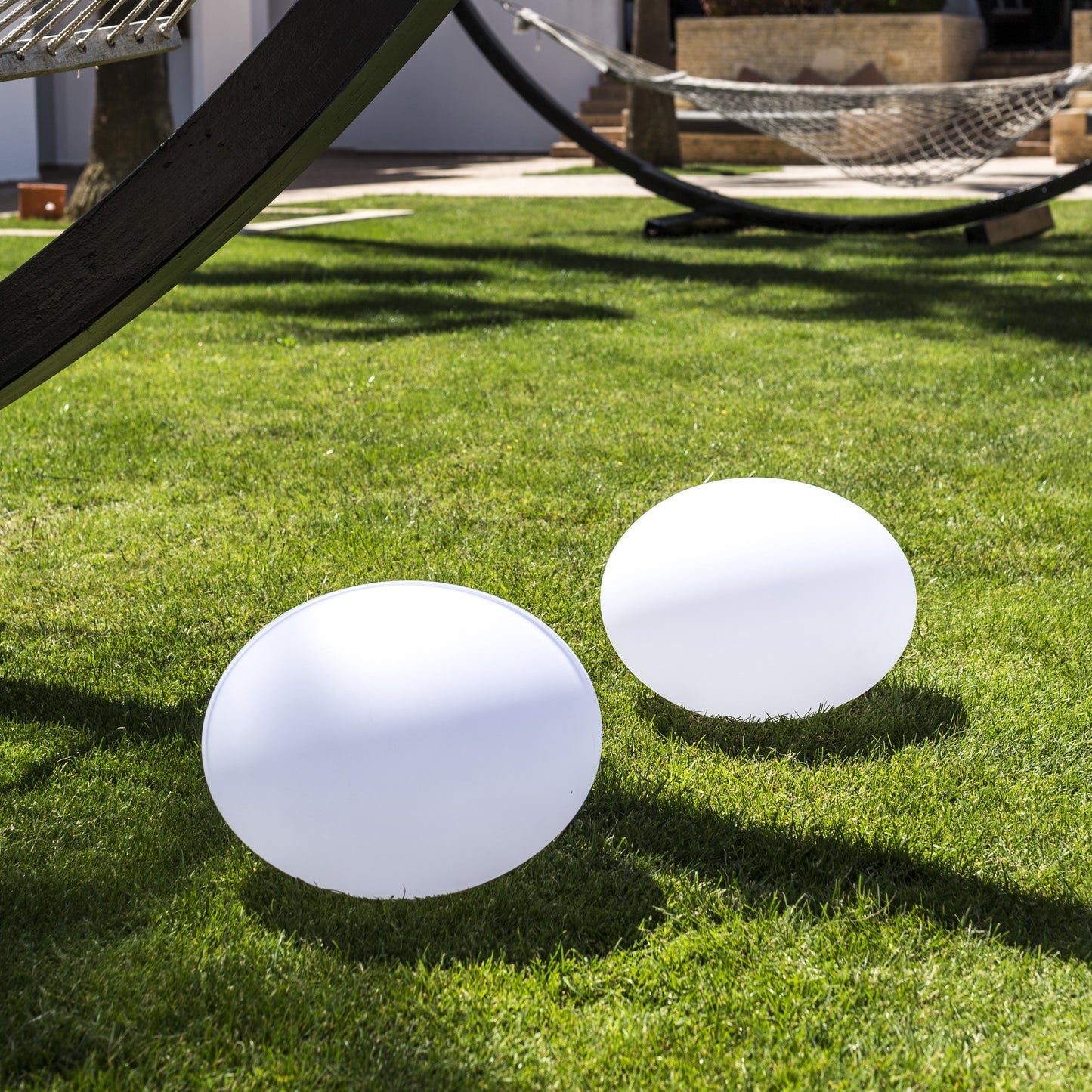 Flatball Floating Bluetooth LED Cordless Lamp by Smart & Green - Indoor and Outdoor - LoftModern