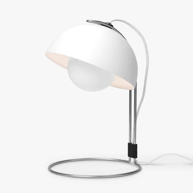 &Tradition Flowerpot Table Lamp VP4