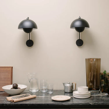 &Tradition Flowerpot Wall Lamp VP8