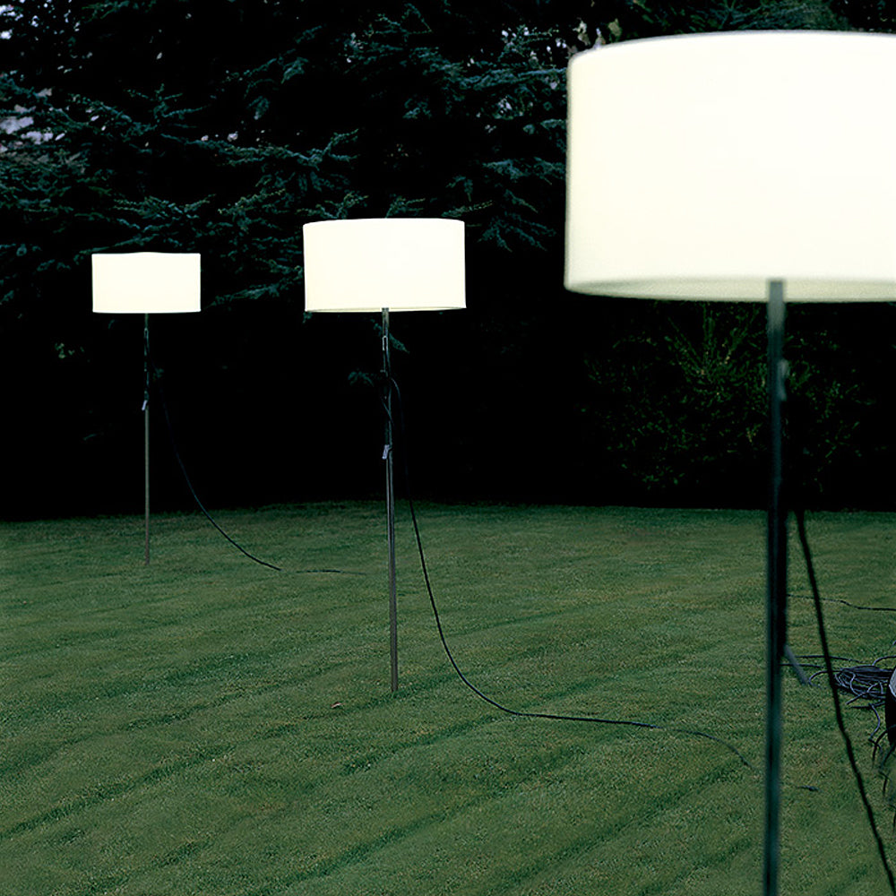 Harry Outdoor Floor Lamp by Carpyen