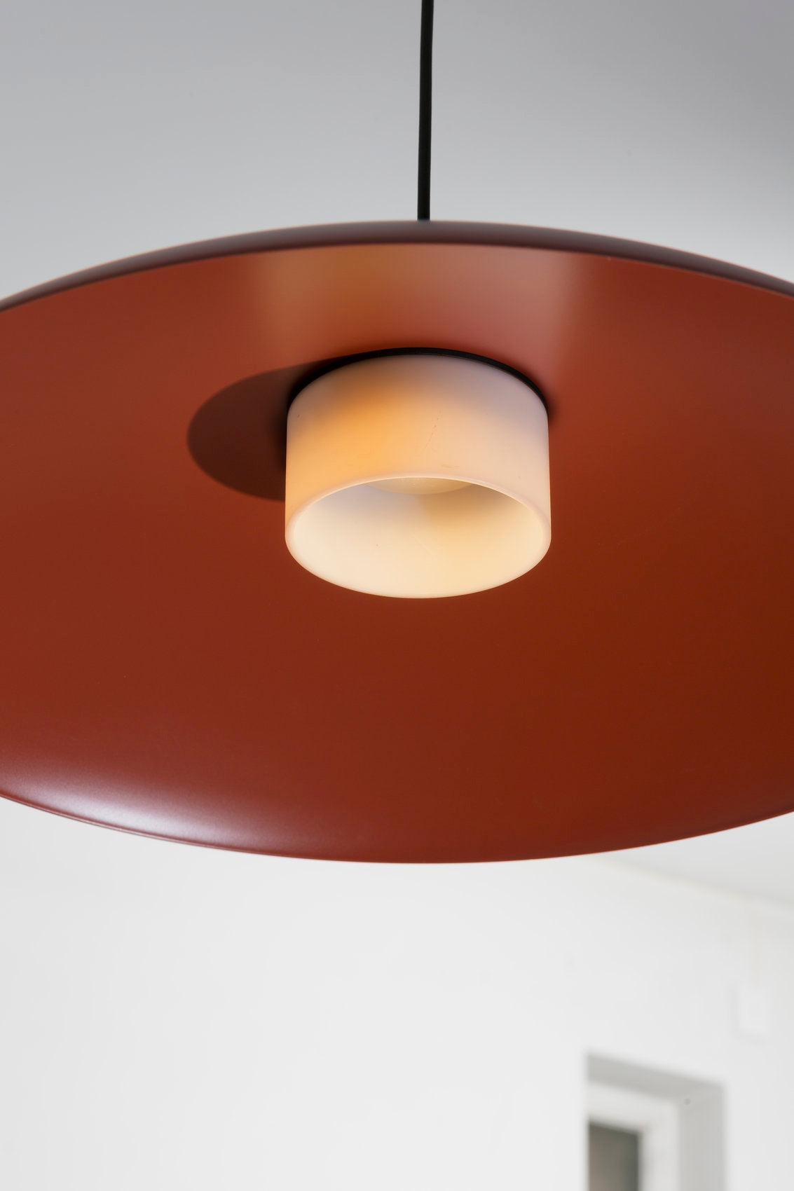 Santa & Cole HeadHat Plate M Pendant Light