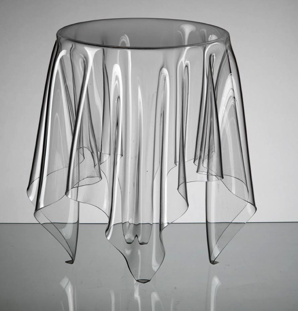 Illusion Table Clear of Essey - LoftModern