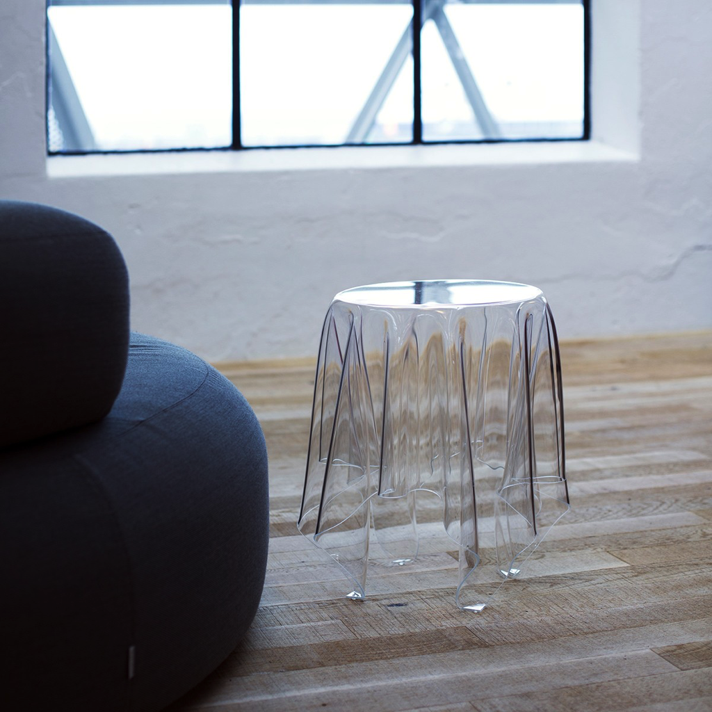 Illusion Table Clear of Essey - LoftModern