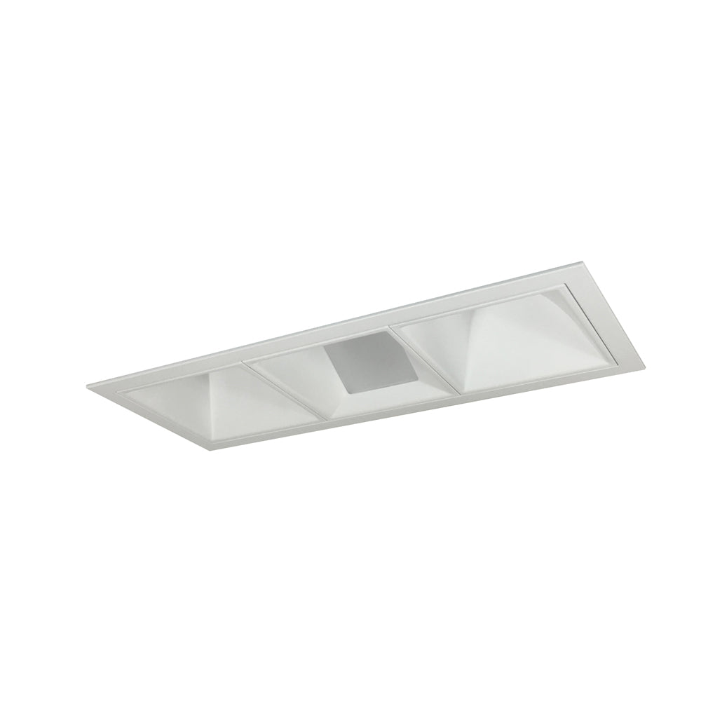 Nora Lighting Iolite MLS Three Head, Flanged