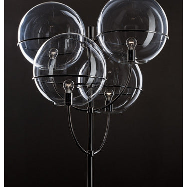 Luxury outdoor LED floor lamp Lyndon by Oluce for hotels and residential gardens