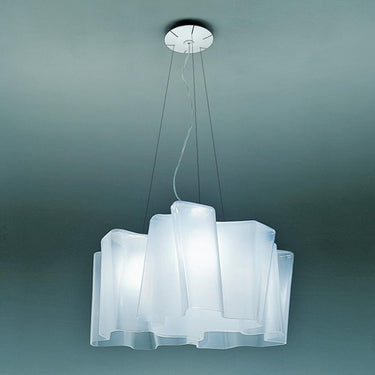 Contemporary Logico pendant, perfect for dining room or living space. 