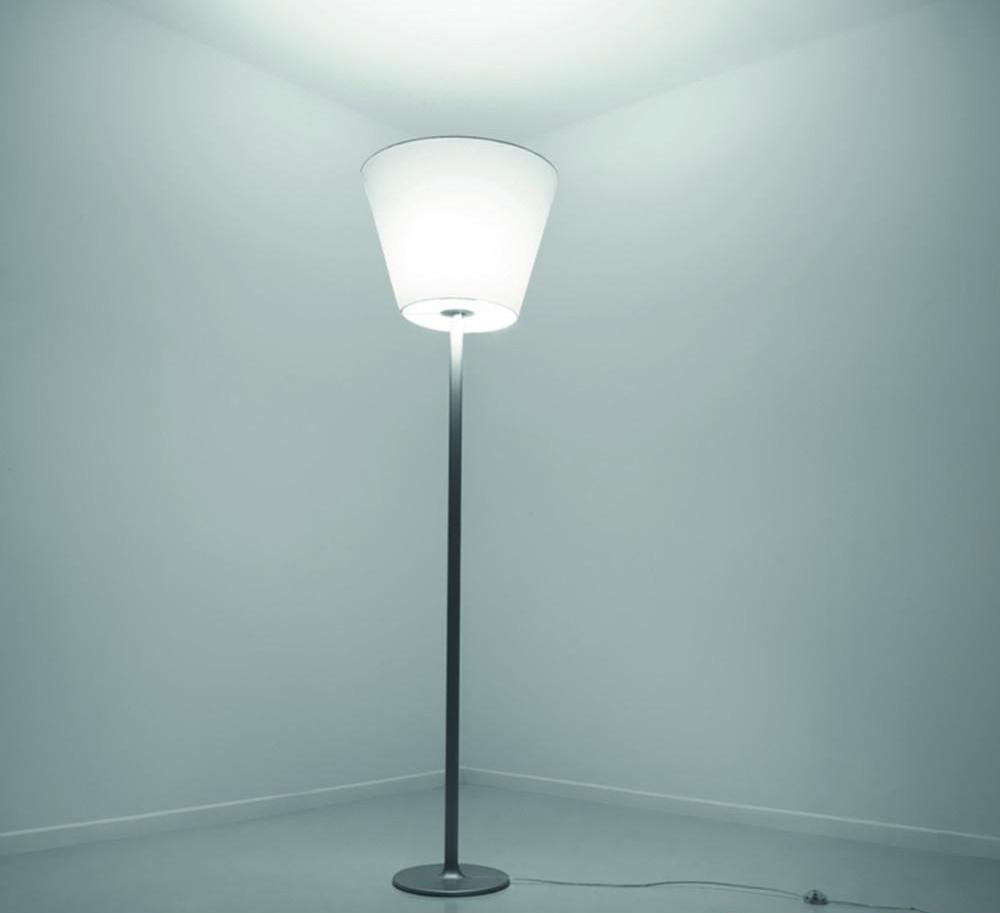 Functional and Flexible Design of Melampo Mega Floor Lamp