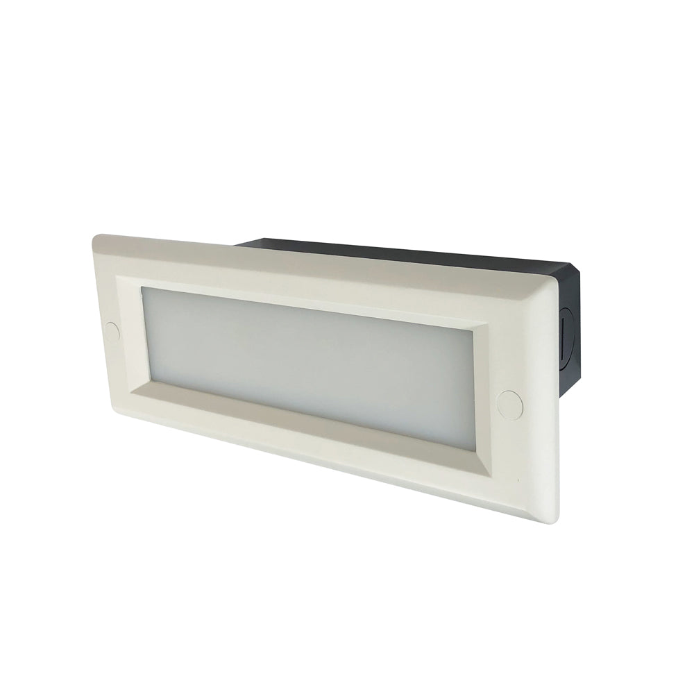 Nora Lighting 120-277V Brick LED Step Light with Lensed Face Plate