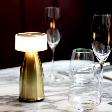 Owl 2 wireless dining table lamp, diffused light, award-winning design