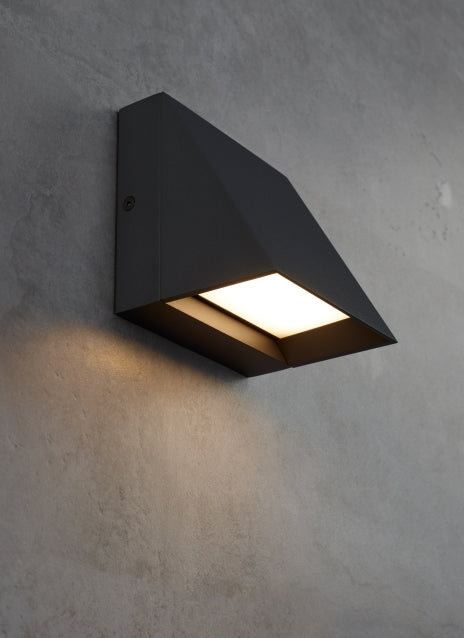 Pitch Single LED Outdoor Wall Sconce | Visual Comfort Modern