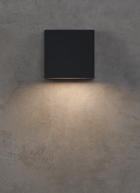 Pitch Single LED Outdoor Wall Sconce | Visual Comfort Modern