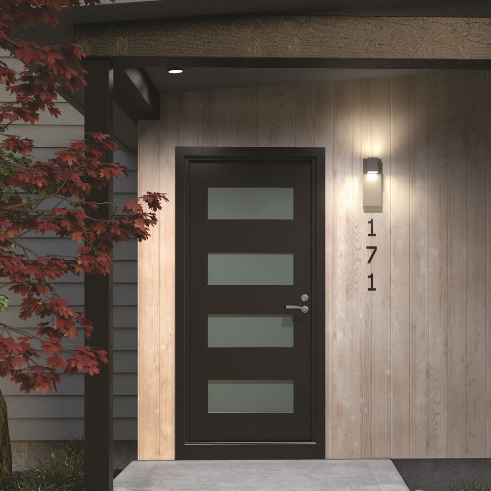 Quadrate Outdoor Wall Light | Visual Comfort Modern