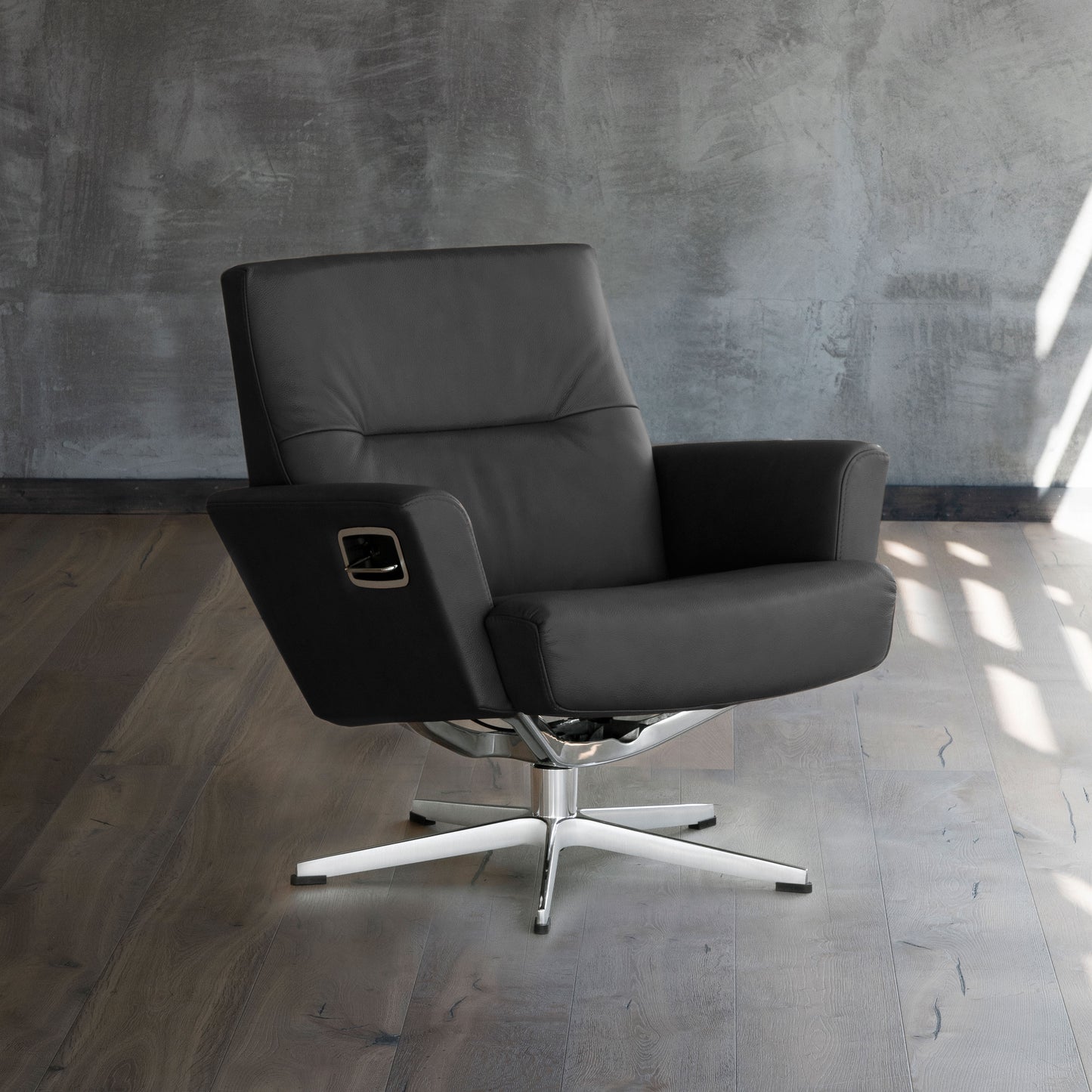 Conform Relieve Low Back Recliner