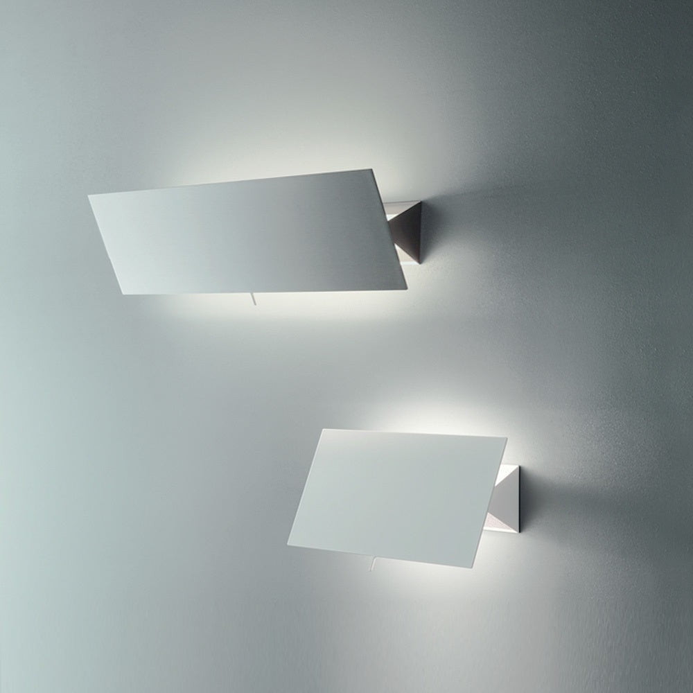 Shadow Wall Light Small by Karboxx