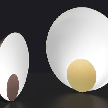 Siro 288 dimmable LED desk lamp in matte black with satin gold reflector