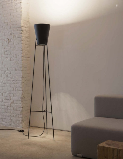 Sputnik Floor Lamp by Carpyen