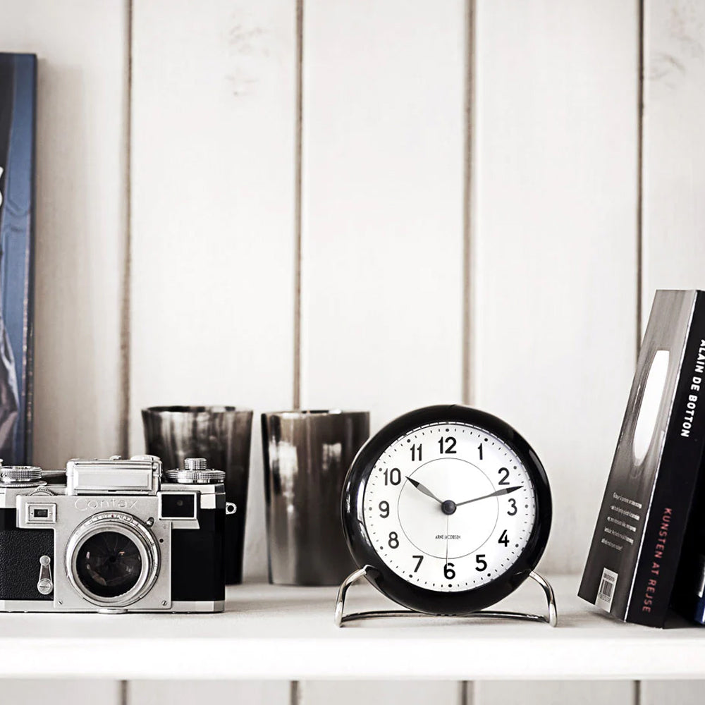 Station Alarm Clock Black of Arne Jacobsen