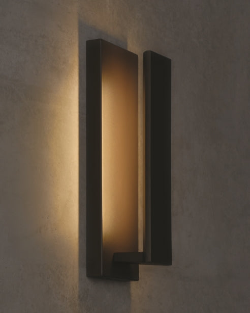 Nate 17 Outdoor Wall Light | Visual Comfort Modern