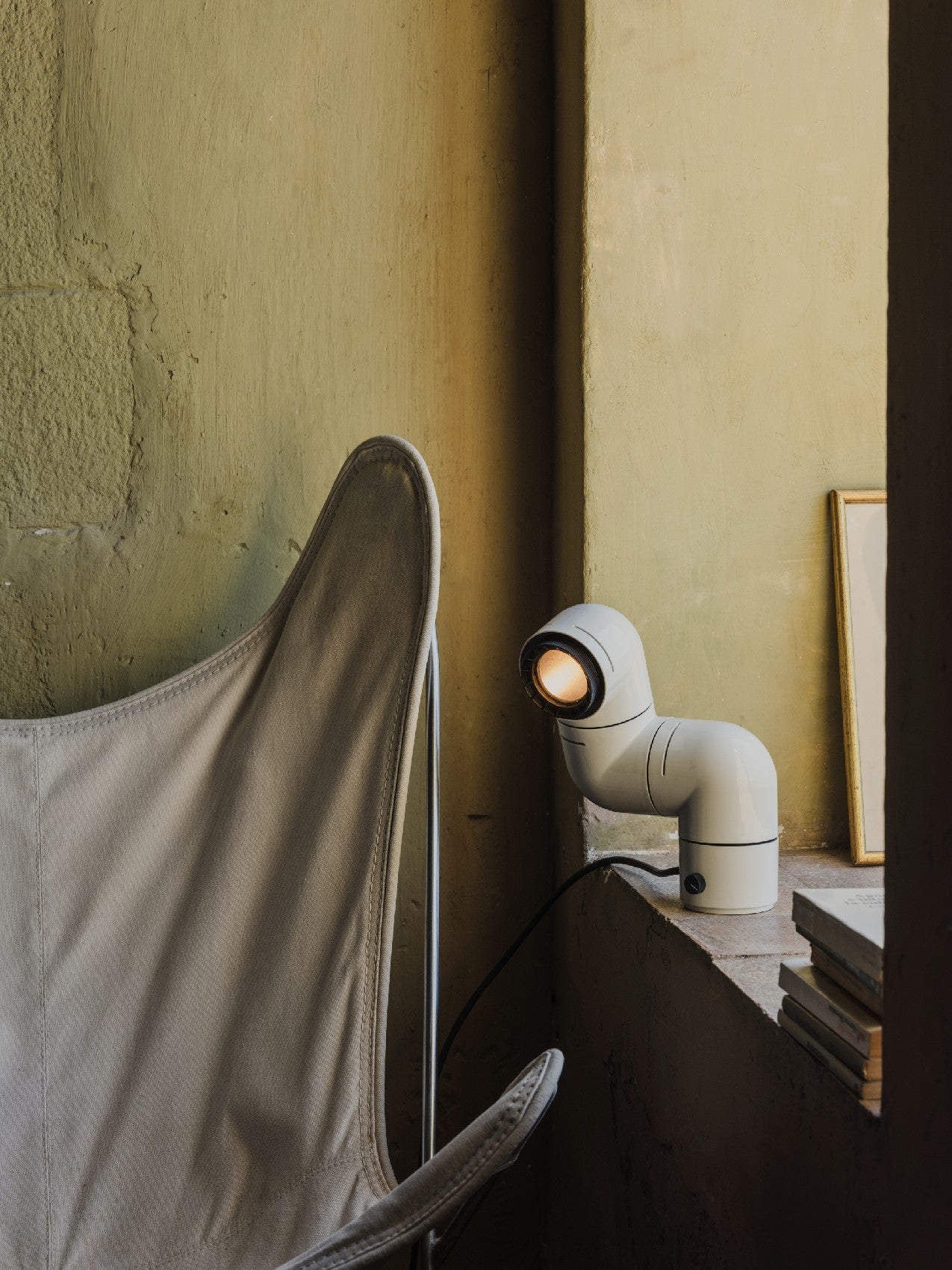 Santa & Cole Tatu Table Lamp