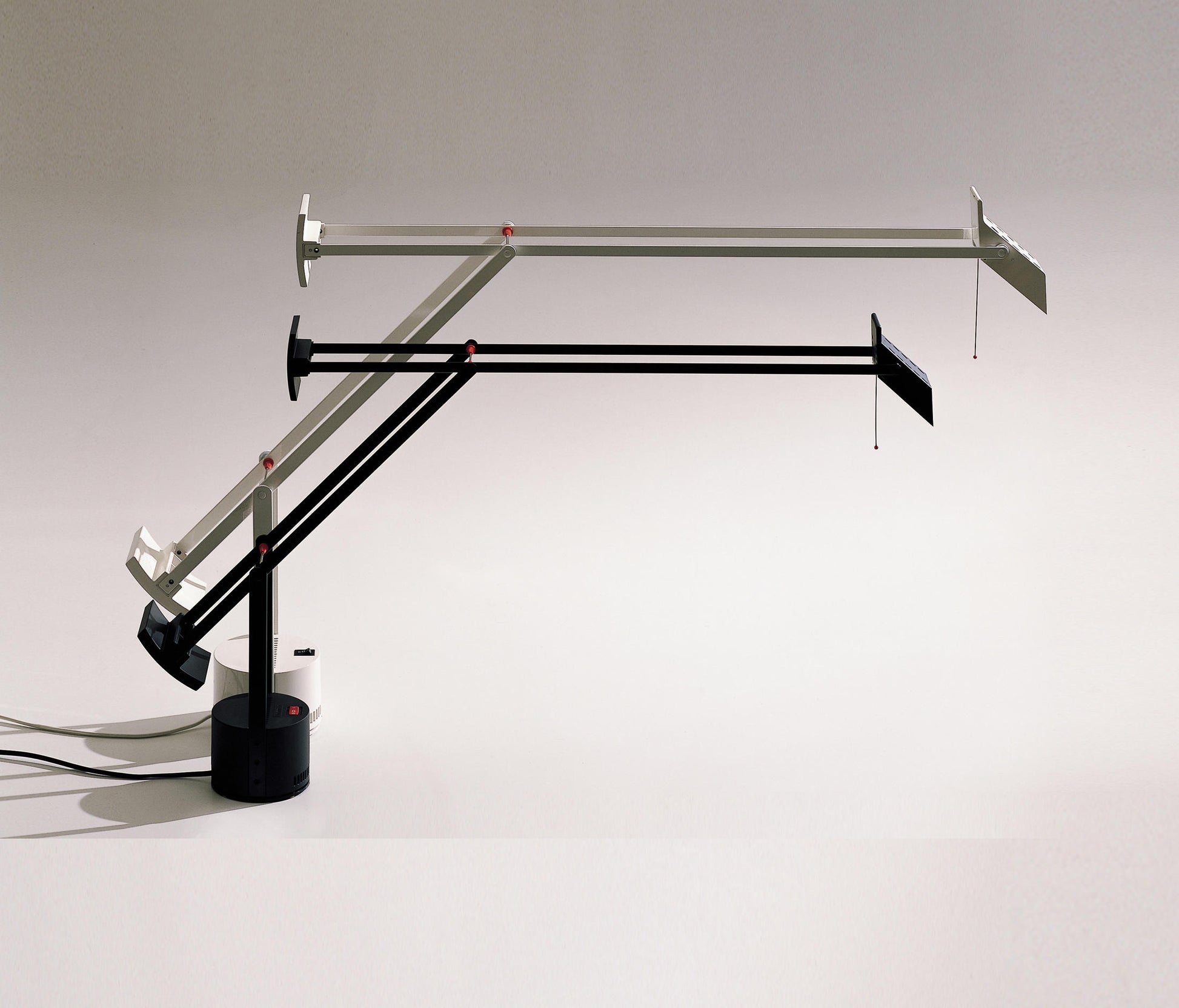 Artemide Tizio 35 Table Lamp