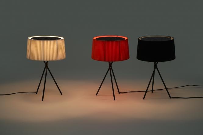Santa & Cole Tripode G6 Table Lamp