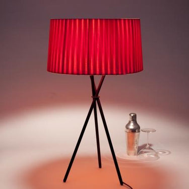 Trípode G6 Table Lamp – Large Ribbon Shade