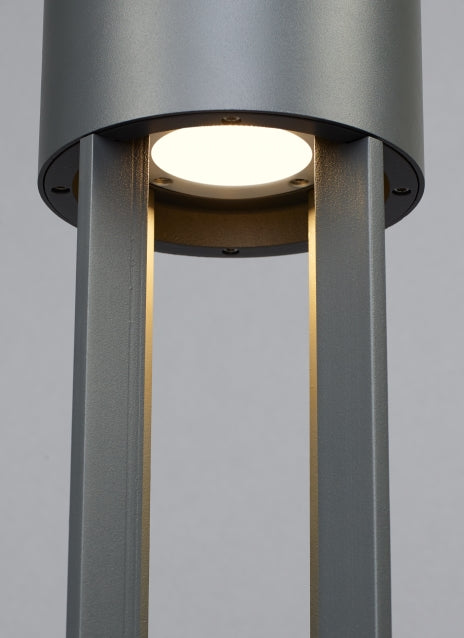 Turbo LED Outdoor Bollard | Visual Comfort Modern
