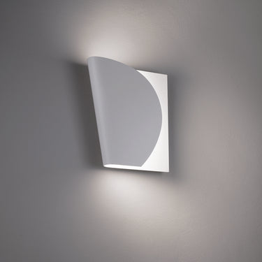 Turn Me! Wall Light by Karboxx