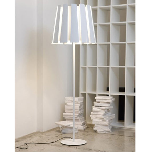 Twist Floor Lamp by Carpyen