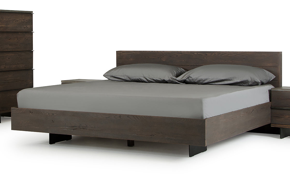 VIG Furniture Modrest Selma Dark Aged Oak Bed