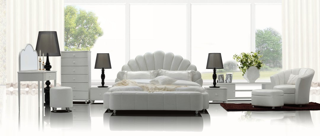 VIG Furniture Whelk White Vanity Table