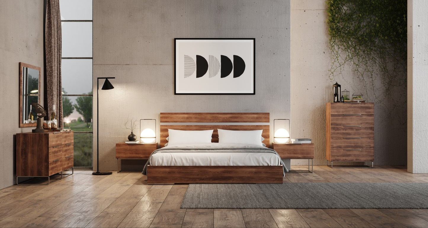 VIG Furniture Nova Domus Lorenzo Italian Light Oak Bedroom Set