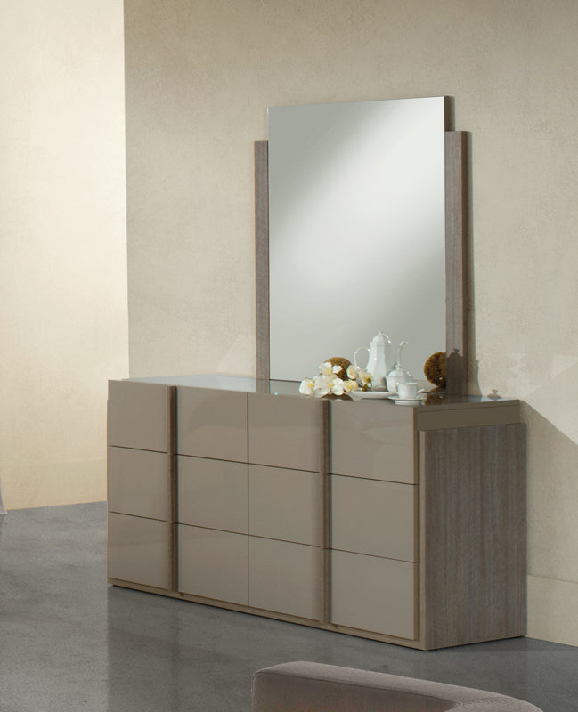 VIG Furniture Nova Domus Marcela Italian Dresser