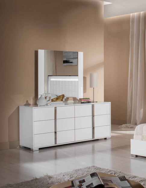 VIG Furniture Modrest San Marino White Dresser