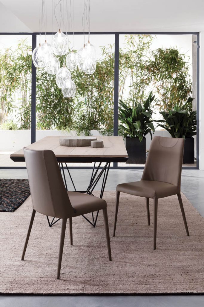 FIL8 Large Dining Table by Ozzio