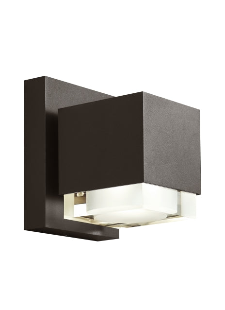 Voto 8 LED Outdoor Wall Sconce | Visual Comfort Modern